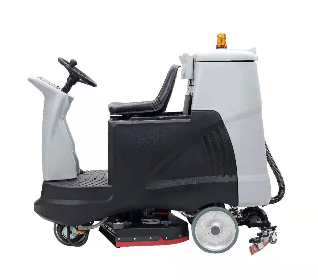 高效清洁利器：：：驾驶式洗地机的刷新之路