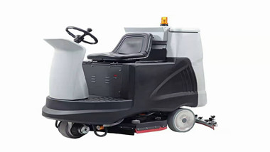 揭秘未来：：：多功效驾驶式扫地车来袭!